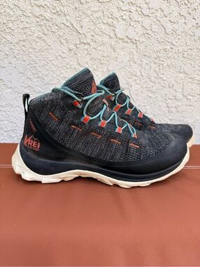 REI Co-op Hiking Shoes size 9.5